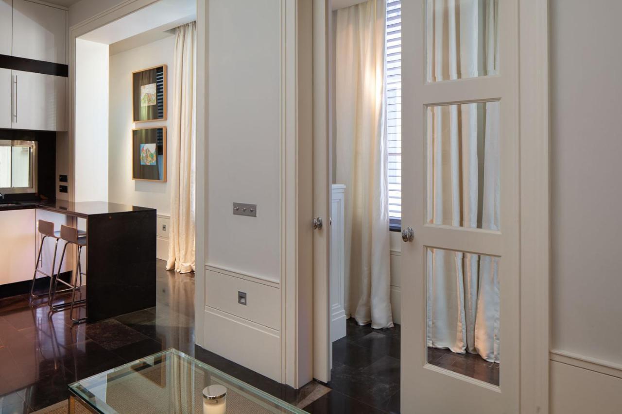 Elegante Apartamento Plaza Constitución Málaga Exterior foto